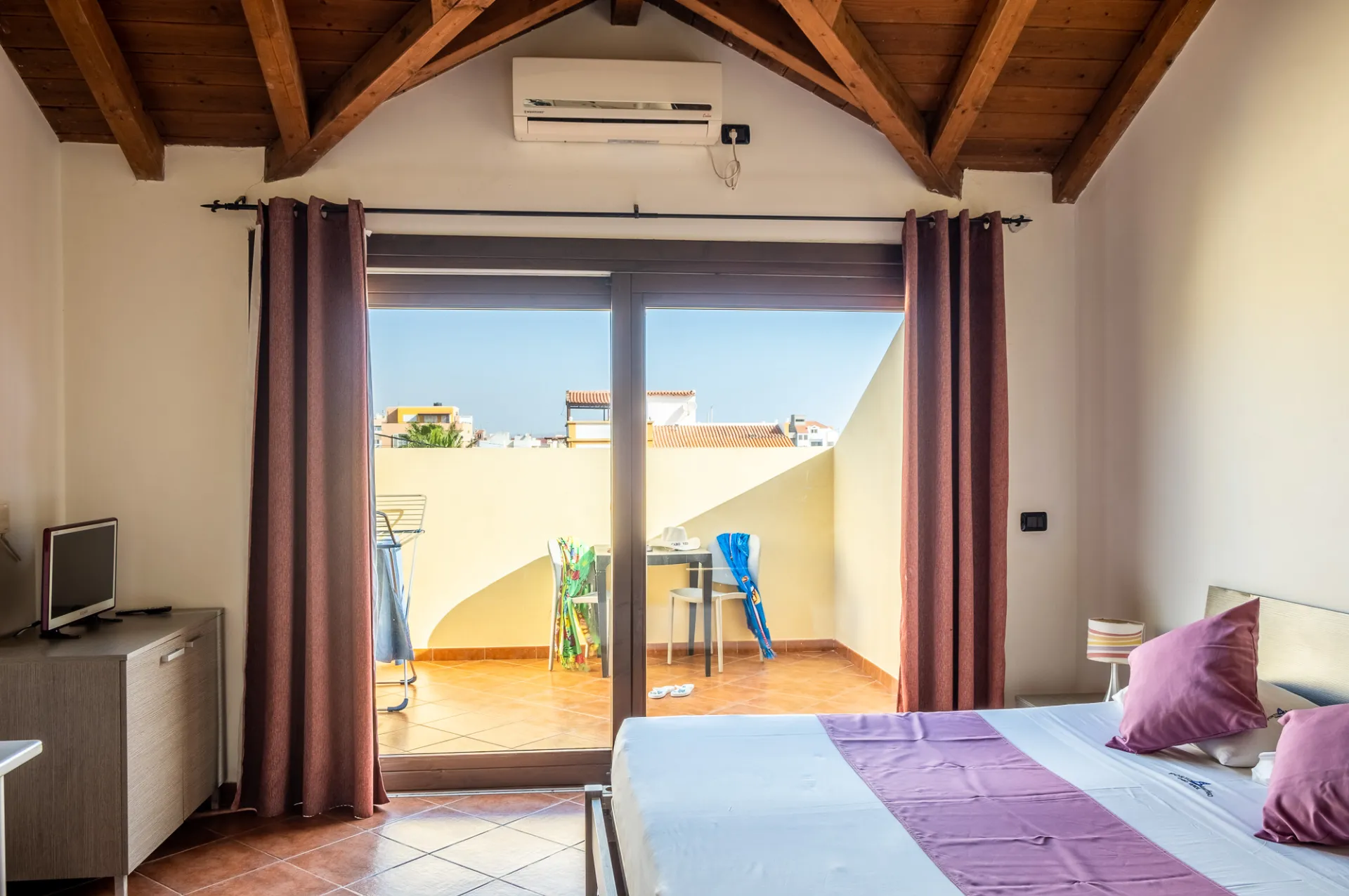 portoantigo1_1bedroom_seaview