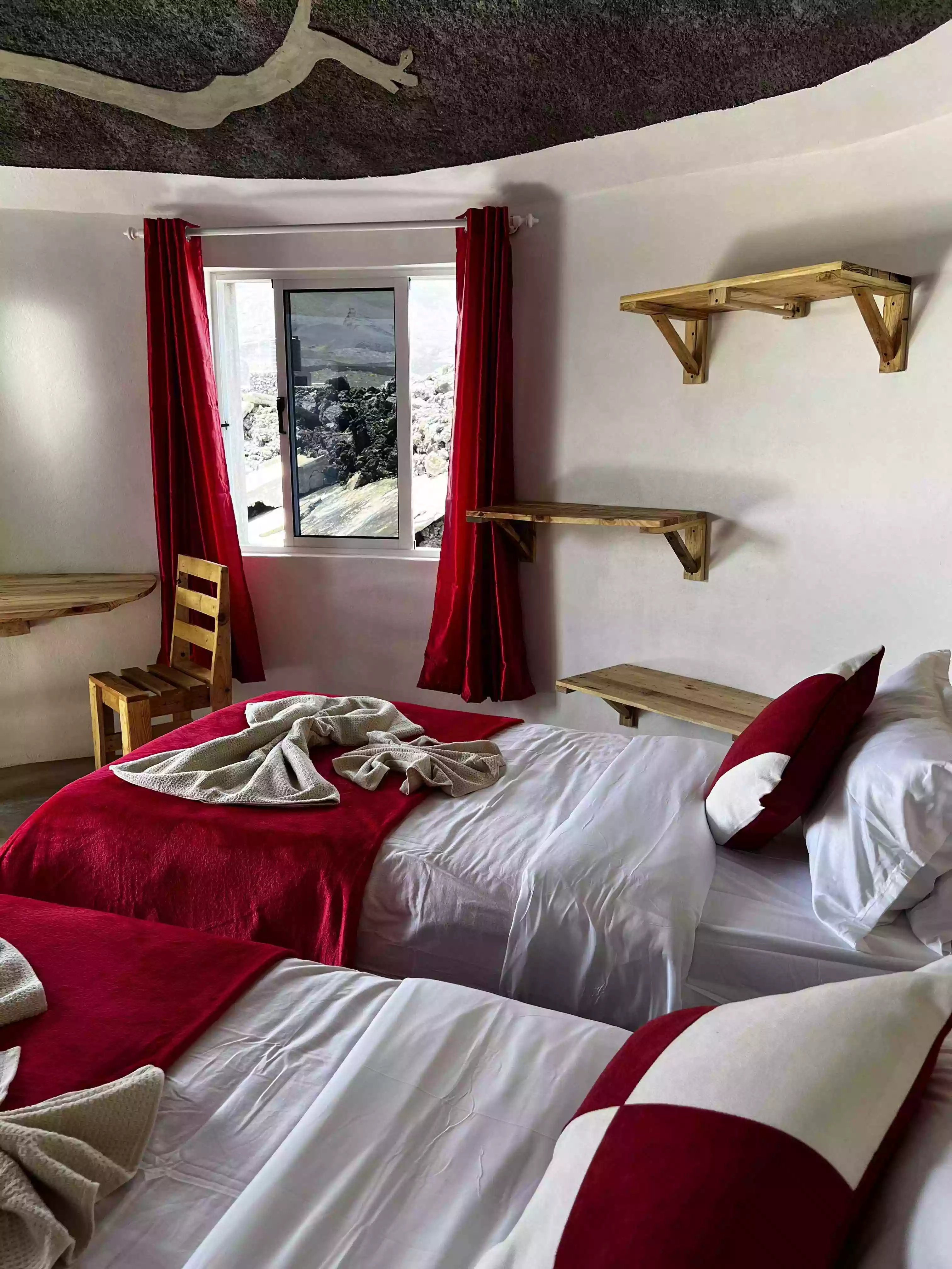 portoantigo1_1bedroom_seaview